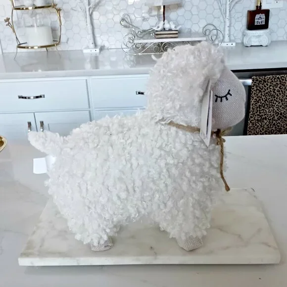 NEW! BOHO FARMHOUSE RESIN & FAUX FUR LARGE LAMB DECOR - Picture 4 of 7